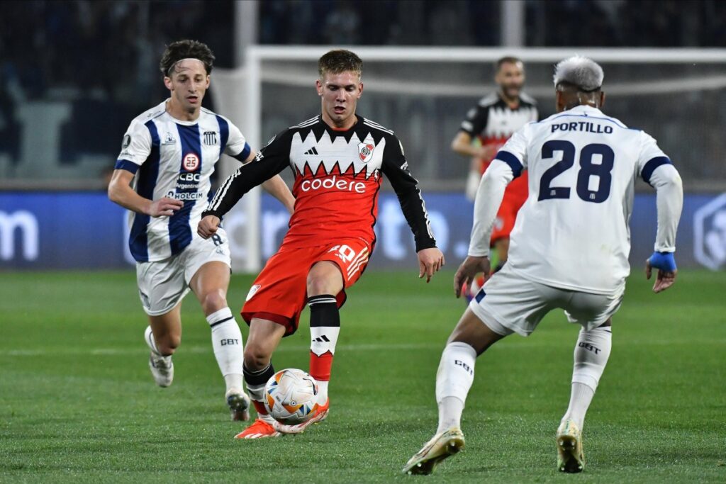 river pelota libre