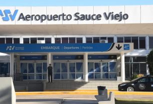 Sauce viejo aeropuerto avión