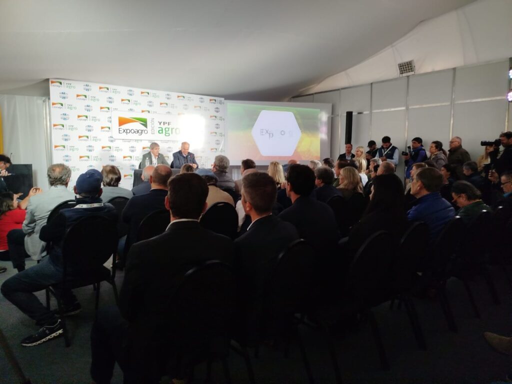 conferencia caputo