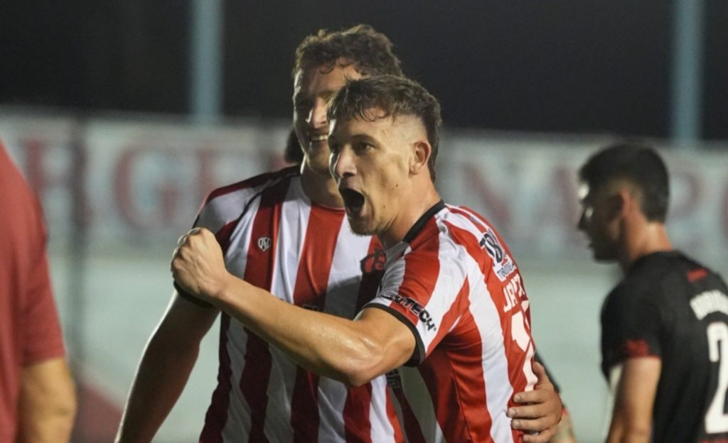 estudiantes pelota libre