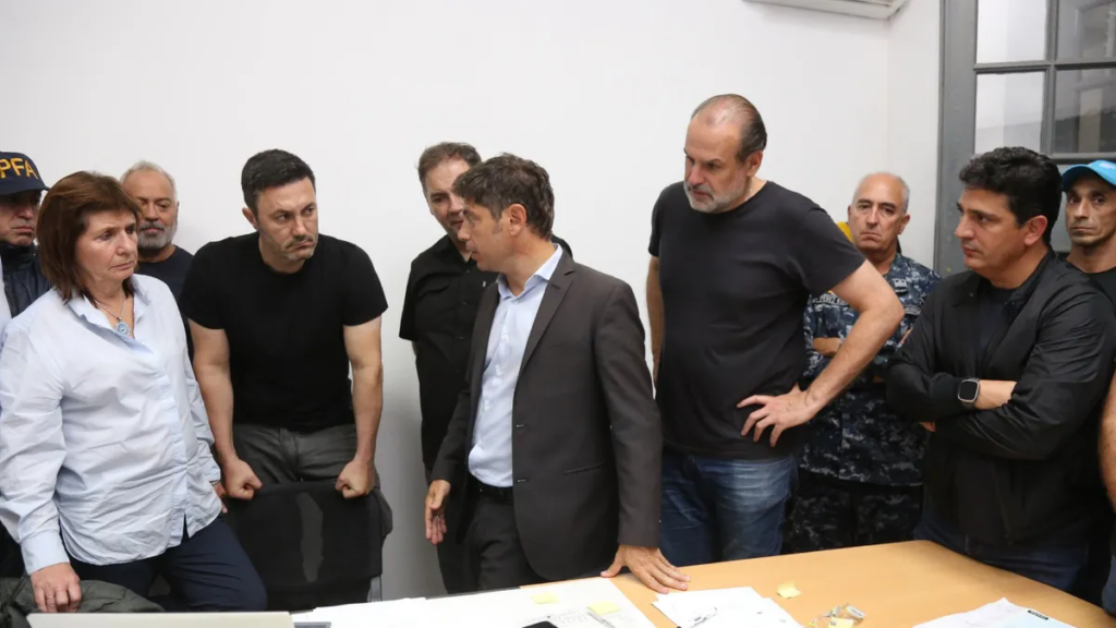Kicillof Bullrich y Petri en Bahía Blanca