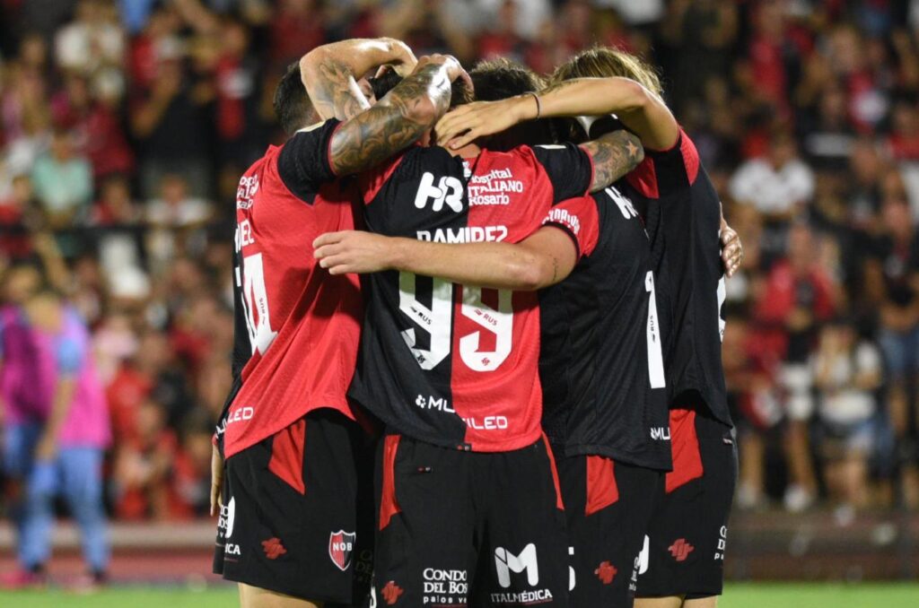 newells pelota libre