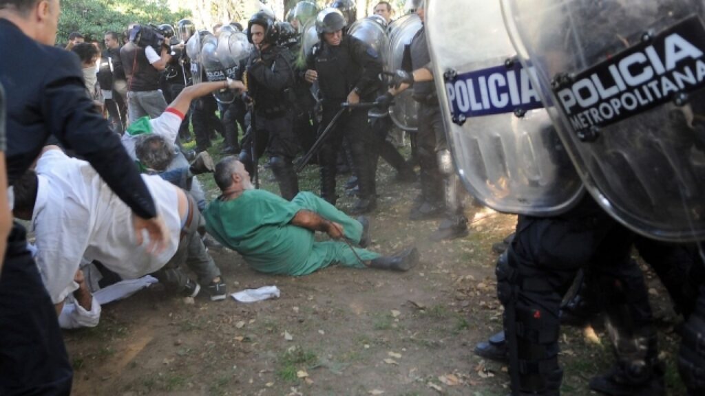 represion borda
