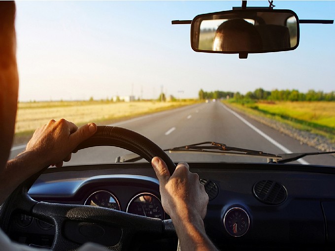 Viaje en auto - escapada