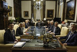 Tesoro apoyo Argentina