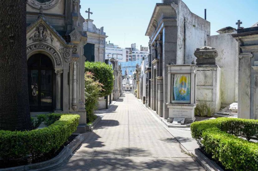 cementerio recoleta fin de semana