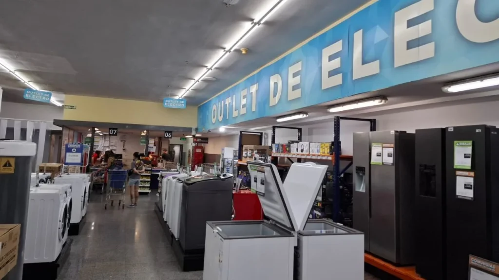 Outlet electro