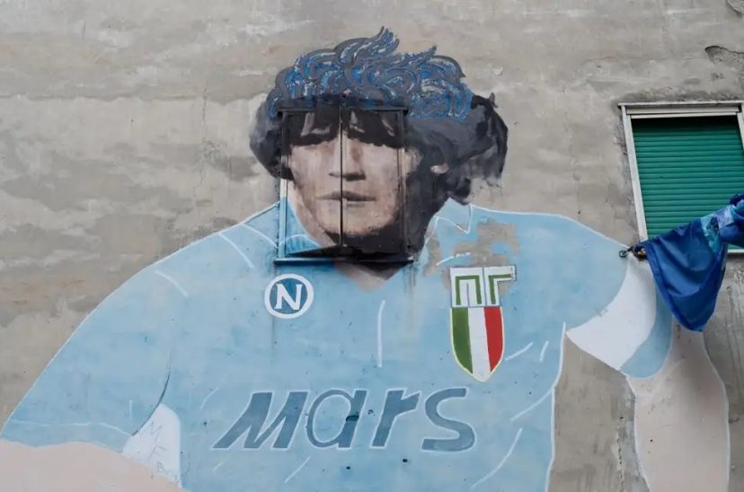 mito ventana Maradona Napoli