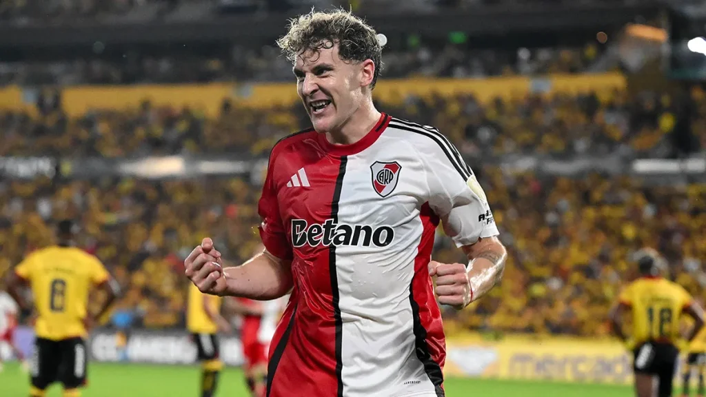 pelota libre river