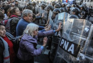Jubilados policías Bullrich