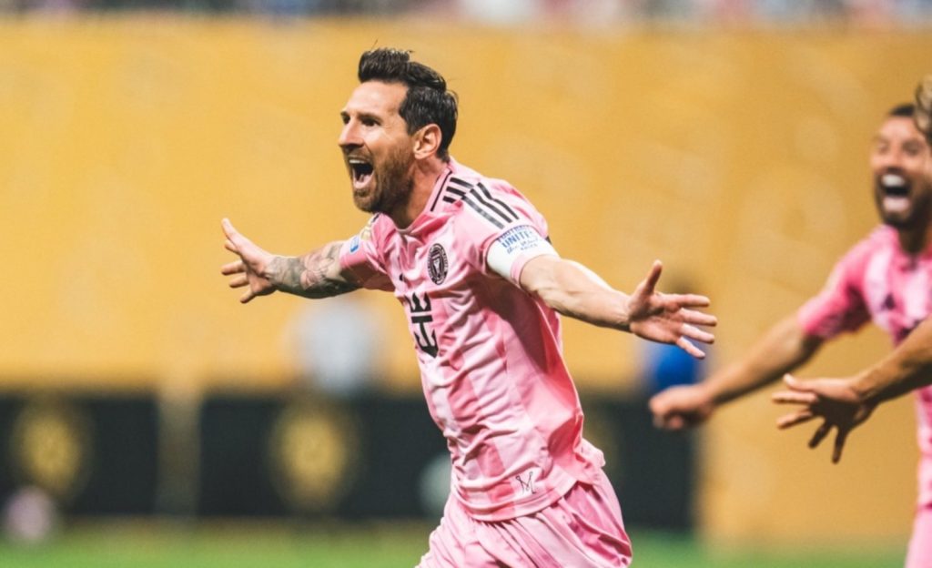 Messi golazo tiro libre