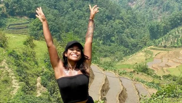 turista brasil murió tras caer en un volcán en indonesia
