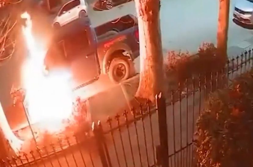 camioneta marcos rojo